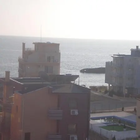 Levante Apartcomplex * ネセバル