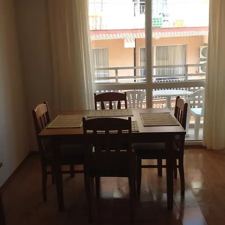 Levante Apartcomplex * ネセバル