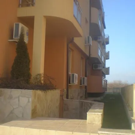 Levante Apartcomplex Aparthotel *